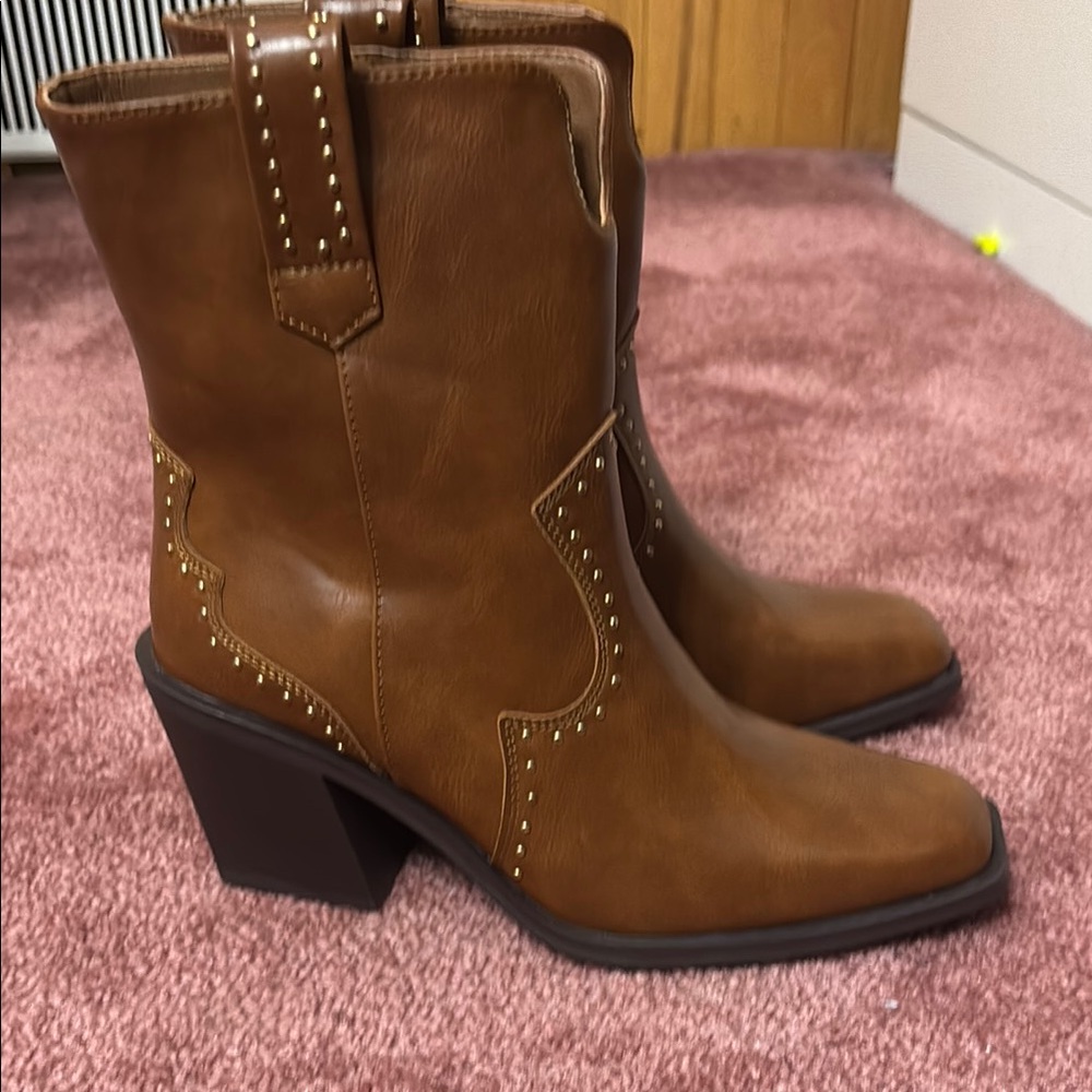 TOP Moda Brown Heeled Boots with Studded Details western shoes
